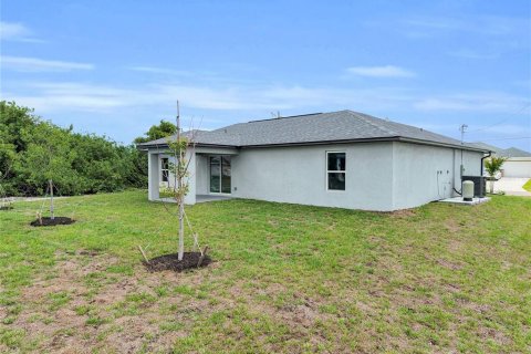 Villa ou maison à vendre à Cape Coral, Floride: 3 chambres, 121.7 m2 № 2258854 - photo 6