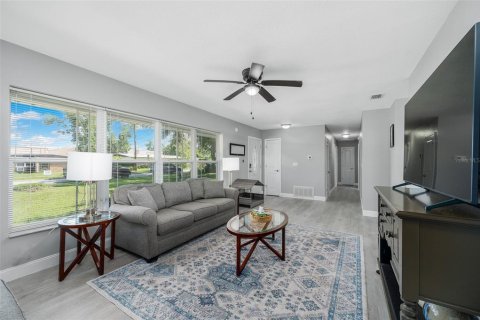 House in Gainesville, Florida 3 bedrooms, 160.16 sq.m. № 1887104 - photo 4