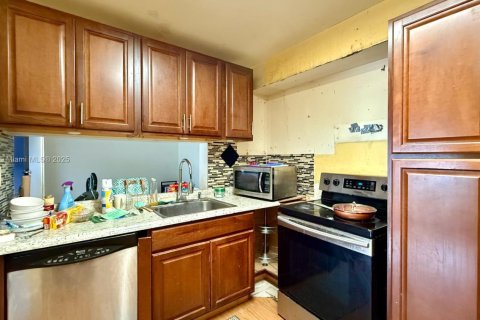 Condominio en venta en Oakland Park, Florida, 2 dormitorios, 107.77 m2 № 1833941 - foto 5