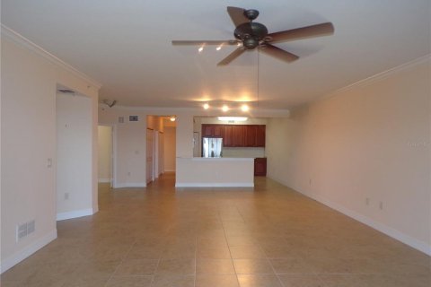 Condo in Punta Gorda, Florida, 3 bedrooms  № 2209911 - photo 4