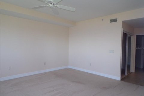 Condo in Punta Gorda, Florida, 3 bedrooms  № 2209911 - photo 12