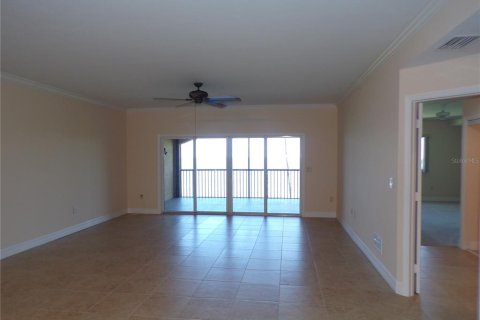 Condo in Punta Gorda, Florida, 3 bedrooms  № 2209911 - photo 11