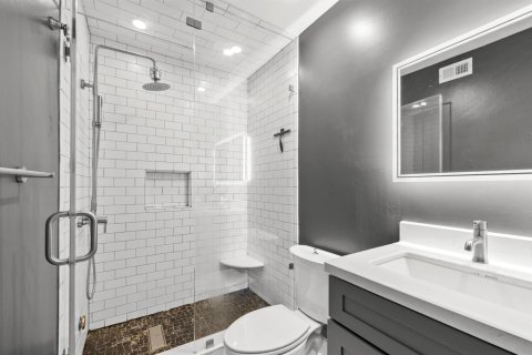Condo in Fort Lauderdale, Florida, 1 bedroom № 2260450 - photo 19