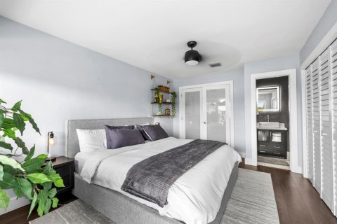 Condo in Fort Lauderdale, Florida, 1 bedroom № 2260450 - photo 6