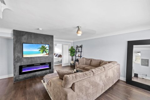 Condo in Fort Lauderdale, Florida, 1 bedroom № 2260450 - photo 10