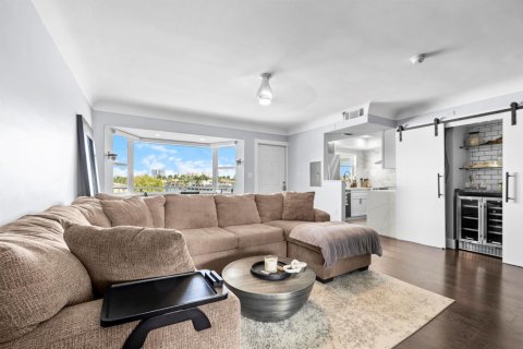 Condo in Fort Lauderdale, Florida, 1 bedroom № 2260450 - photo 17