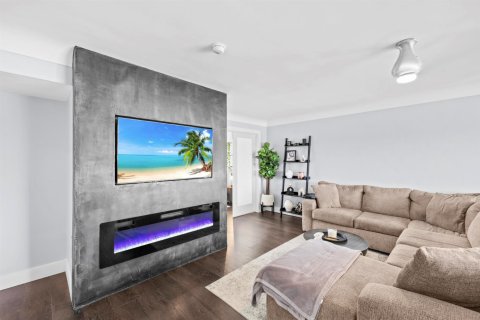 Condo in Fort Lauderdale, Florida, 1 bedroom № 2260450 - photo 12