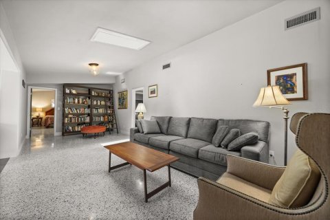 Casa en venta en Maitland, Florida, 4 dormitorios, 198.44 m2 № 1894100 - foto 15