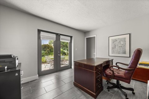 Casa en venta en Maitland, Florida, 4 dormitorios, 198.44 m2 № 1894100 - foto 19