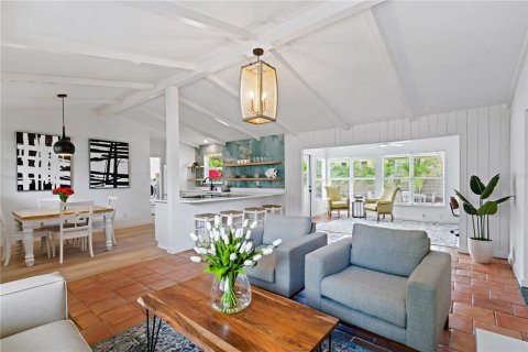 Villa ou maison à louer à Sarasota, Floride: 2 chambres, 119.47 m2 № 1840647 - photo 5