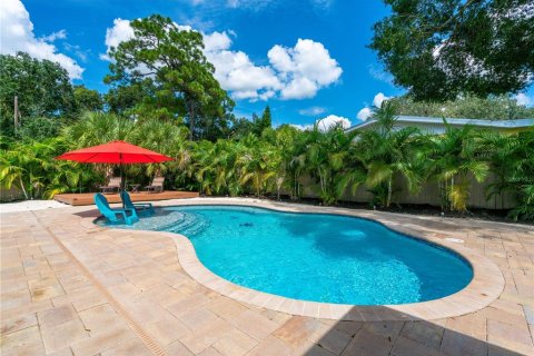 Villa ou maison à louer à Sarasota, Floride: 2 chambres, 119.47 m2 № 1840647 - photo 2