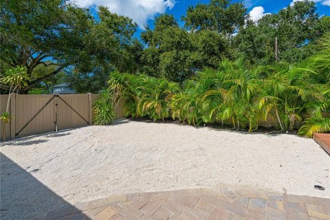 Villa ou maison à louer à Sarasota, Floride: 2 chambres, 119.47 m2 № 1840647 - photo 28
