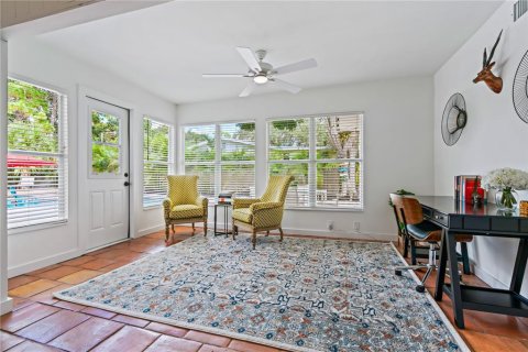 Villa ou maison à louer à Sarasota, Floride: 2 chambres, 119.47 m2 № 1840647 - photo 16