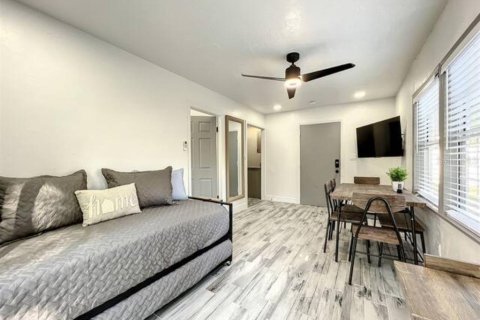 Appartement à louer à Orlando, Floride: 1 chambre, 60.39 m2 № 553237 - photo 3
