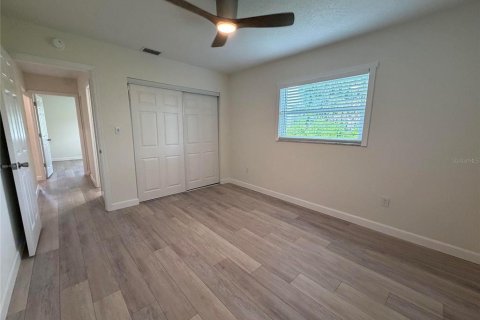 Appartement à louer à New Port Richey, Floride: 2 chambres, 80.36 m2 № 2383979 - photo 10