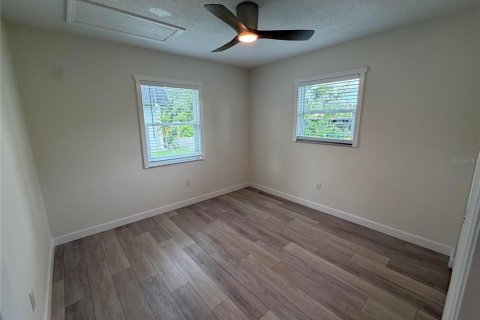 Appartement à louer à New Port Richey, Floride: 2 chambres, 80.36 m2 № 2383979 - photo 6