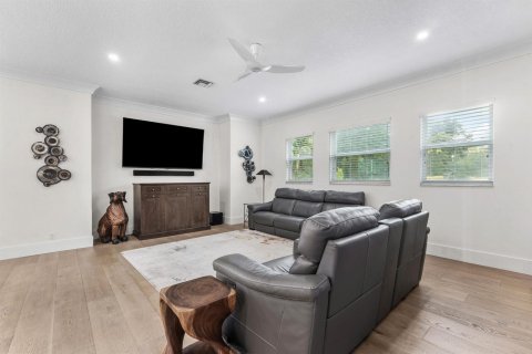 Casa en venta en Palm City, Florida, 4 dormitorios, 379.04 m2 № 2241899 - foto 20