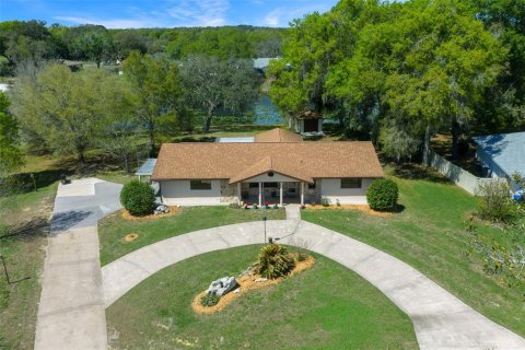 Villa ou maison à Inverness, Floride 3 chambres, 158.86 m2 № 2142221