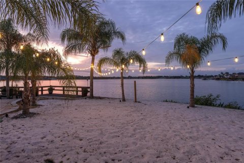 Villa ou maison à vendre à Longwood, Floride: 4 chambres, 353.49 m2 № 2201535 - photo 15