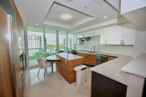 Condo in Aventura, Florida, 2 bedrooms  № 2067812 - photo 6