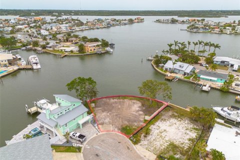 Terreno en venta en Redington Shores, Florida № 1533721 - foto 12