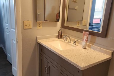 Townhouse in Orlando, Florida 2 bedrooms, 102.75 sq.m. № 1533257 - photo 19