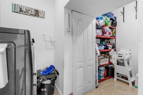 Купить виллу или дом в Майами, Флорида 4 спальни, 227.24м2, № 2155129 - фото 15
