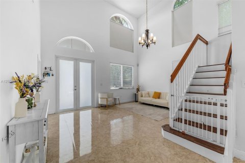 Купить виллу или дом в Майами, Флорида 4 спальни, 227.24м2, № 2155129 - фото 4