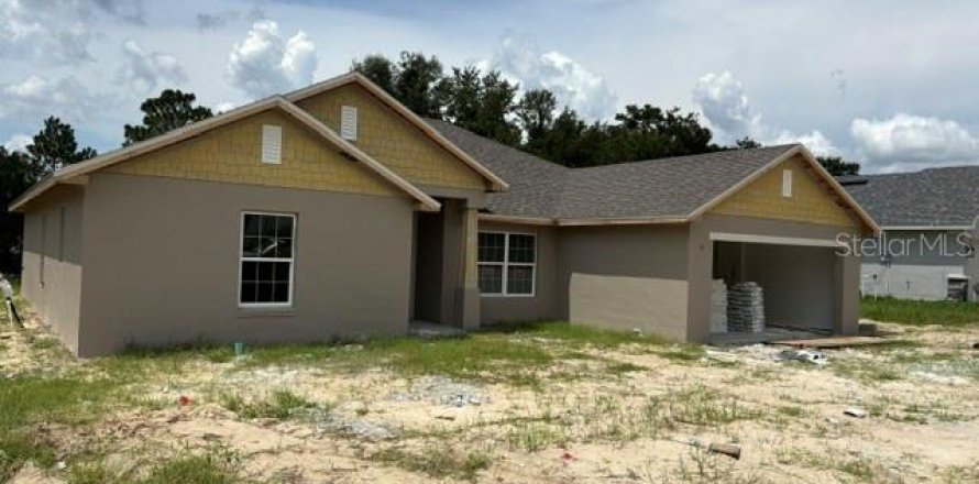 Villa ou maison à Dunnellon, Floride 4 chambres, 196.67 m2 № 2342716