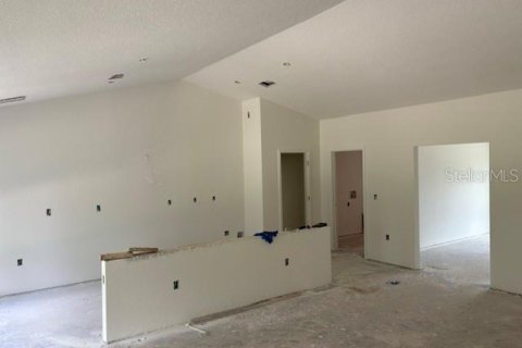 Villa ou maison à vendre à Dunnellon, Floride: 4 chambres, 196.67 m2 № 2342716 - photo 5
