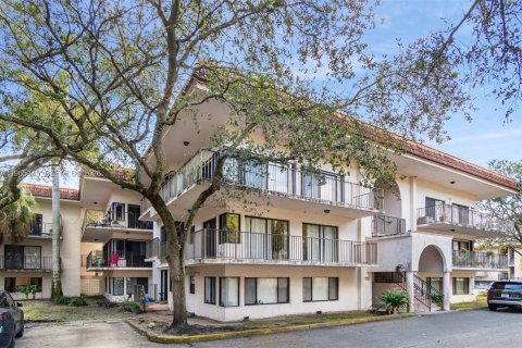 Condo in Davie, Florida, 2 bedrooms  № 2081195