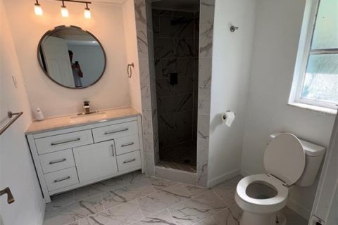 House in Port Charlotte, Florida 2 bedrooms, 110.37 sq.m. № 1915092 - photo 5