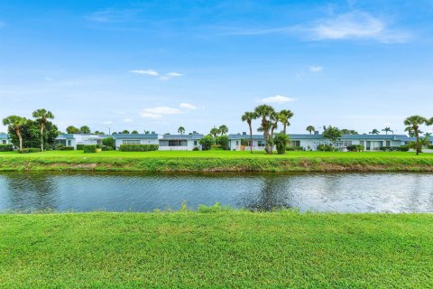Condo in West Palm Beach, Florida, 1 bedroom  № 2368563 - photo 29