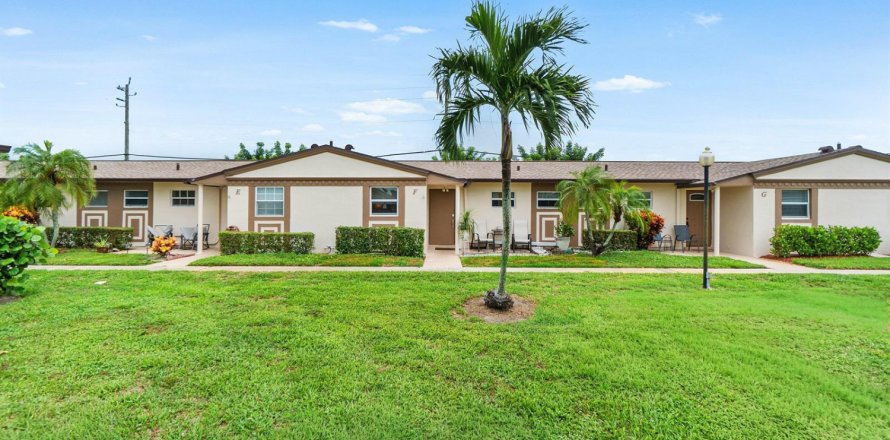 Condo in West Palm Beach, Florida, 1 bedroom  № 2368563