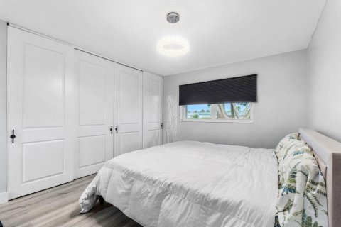 Condo in West Palm Beach, Florida, 1 bedroom  № 2368563 - photo 19