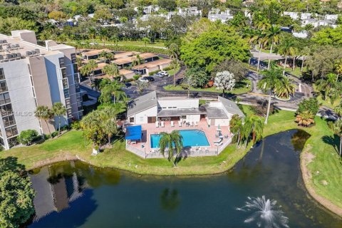 Condo in Boca Raton, Florida, 2 bedrooms № 2007373 - photo 26