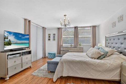 Condo in Boca Raton, Florida, 2 bedrooms № 2007373 - photo 15