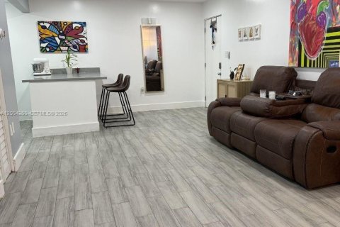 Studio in the Condo in Hollywood, Florida  № 2068549 - photo 8