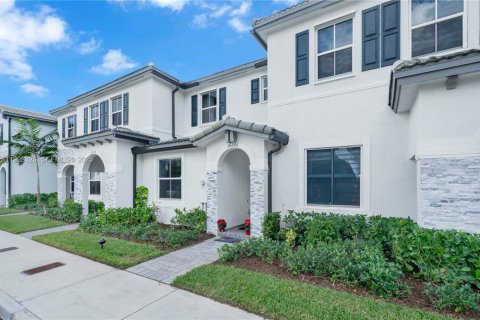 Touwnhouse à vendre à Homestead, Floride: 3 chambres, 123.37 m2 № 2077015 - photo 2