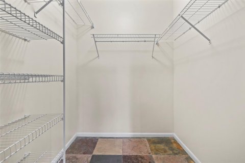 Снять в аренду кондоминиум в Тамарак, Флорида 2 спальни, 91.14м2, № 2034826 - фото 21