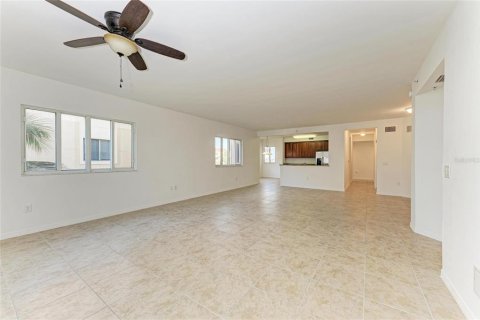 Condo in Punta Gorda, Florida, 3 bedrooms  № 1569844 - photo 11