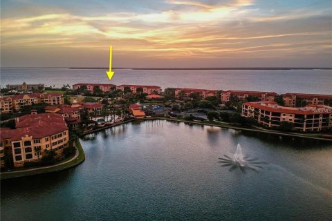 Condo in Punta Gorda, Florida, 3 bedrooms  № 1569844 - photo 1