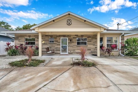Villa ou maison à Palm Harbor, Floride 4 chambres, 194.54 m2 № 2417002