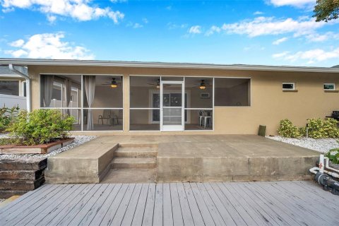 Villa ou maison à vendre à Palm Harbor, Floride: 4 chambres, 194.54 m2 № 2417002 - photo 13