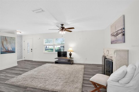Casa en venta en Edgewater, Florida, 3 dormitorios, 150.5 m2 № 2114457 - foto 14