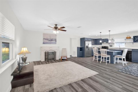 Casa en venta en Edgewater, Florida, 3 dormitorios, 150.5 m2 № 2114457 - foto 12
