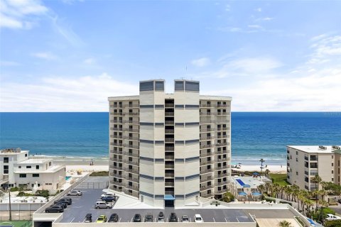 Condo in New Smyrna Beach, Florida, 2 bedrooms  № 2234793