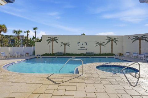 Condo in New Smyrna Beach, Florida, 2 bedrooms  № 2234793 - photo 29
