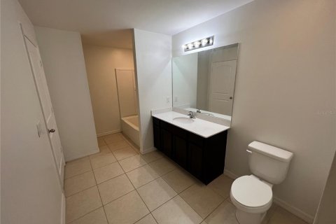 House in Fort Myers, Florida 3 bedrooms, 141.4 sq.m. № 1917540 - photo 11
