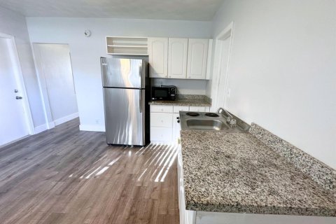 Touwnhouse à louer à Fort Lauderdale, Floride: 1 chambre, 515.05 m2 № 2154575 - photo 10